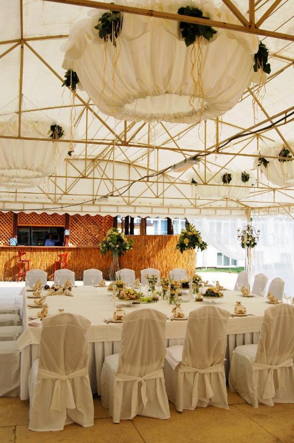 Carnaval Resort & Spa Koropovo Exteriér fotografie